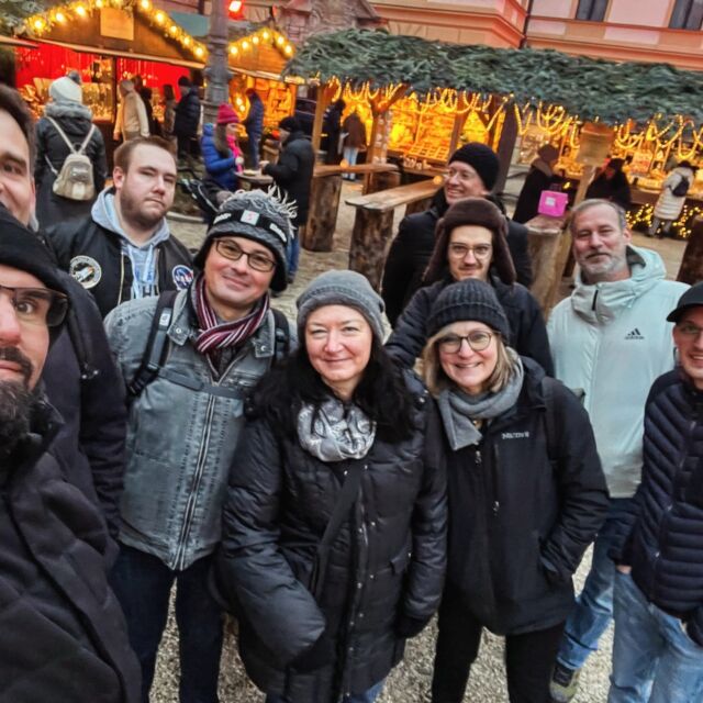 Am Dienstag fand unsere diesjährige Weihnachtsfeier statt. 🎅 In Regensburg haben wir den ein oder anderen Weihnachtsmarkt besucht und anschließend gemeinsam gegessen. 🎄 Leider ist krankheitsbedingt nur die Hälfte des Teams mit dabei gewesen. 😢 #weihnachtsfeier #regensburg #proudcommerce